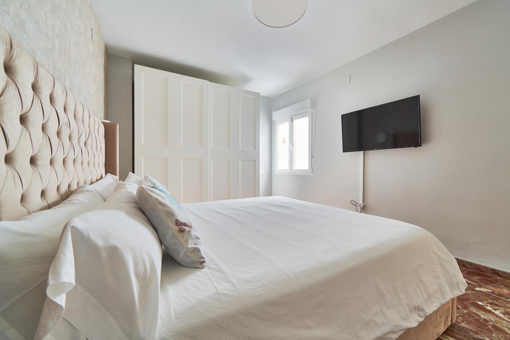 Sun-Kissed Getaway Apartment Малага Екстериор снимка